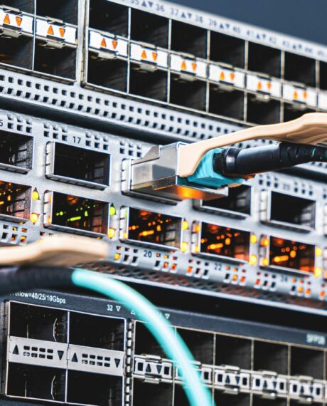 Телеком-інфраструктура та зв’язок